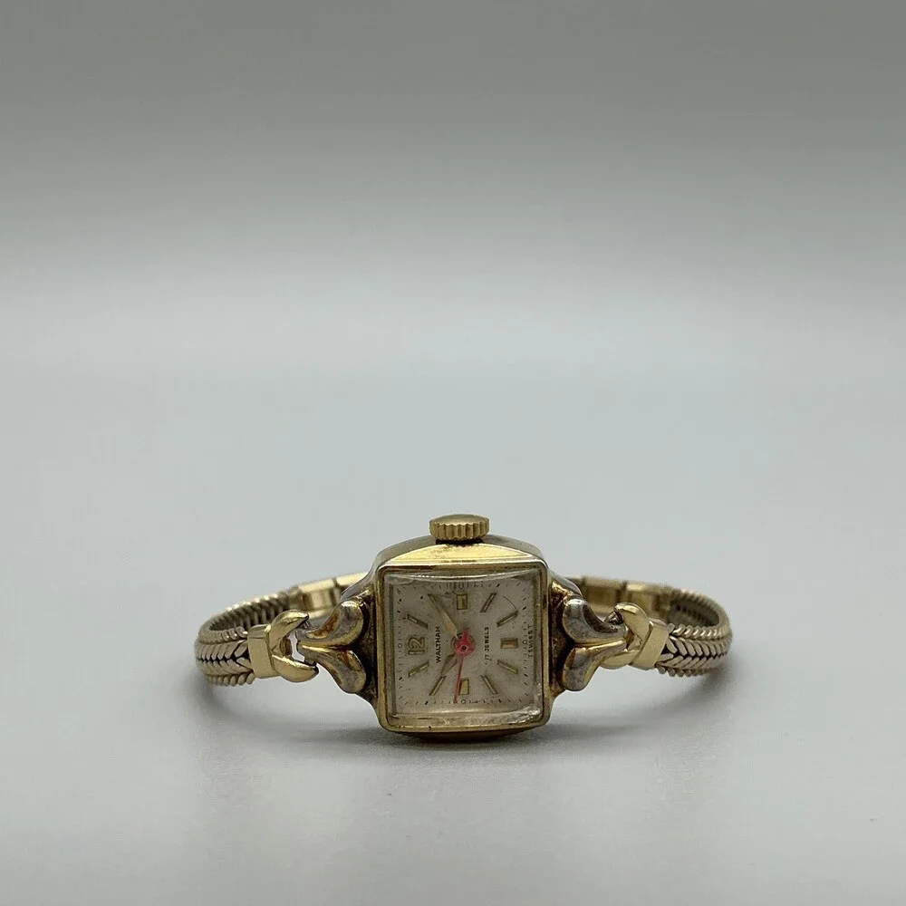 Vintage Waltham 17 Jewels Womens Watch 16mm Cream Dial Gold Tone Swiss Manual